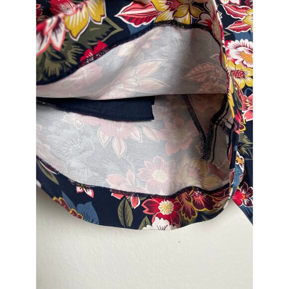 Loft Women's Stretch Floral Mid Rise Chino Shorts 8 Cottage Whimsical Boho - Picture 7 of 10